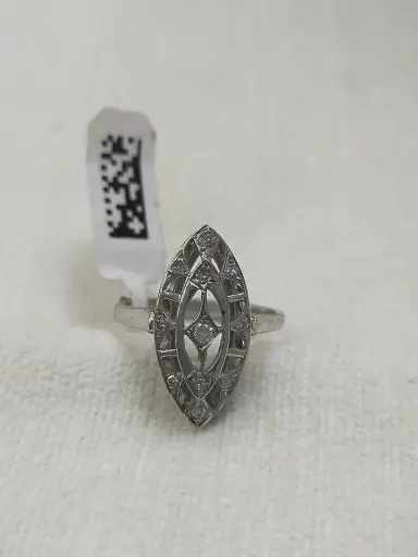 Antika platin modeli pırlanta taşlı mekik yüzük