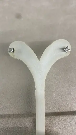 Tektaş Pırlanta Küpe