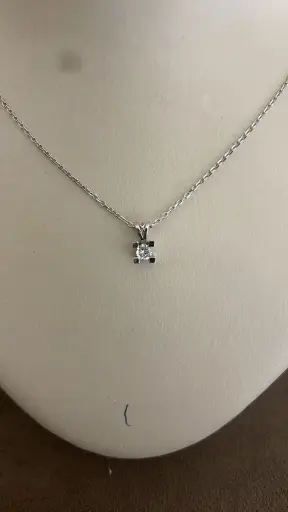 Takoz Model Pırlanta Tektaş Kolye