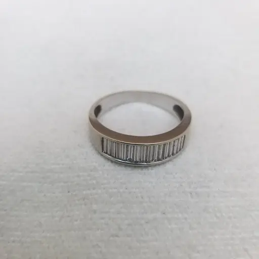 Pırlanta Taşlı Yarımtur Yüzük 