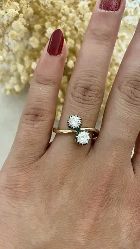 Sadekar Ali Usta Yapımı Agop Usta Mıhlamalı Artdeco Tamamı El İşçiliği Olup Birden Fazla Sanatçının Çalıştığı Vintage Tasarım Pırlanta Taşlı Özel Rast Serisi Tektaş Yüzük Ölçü: 15