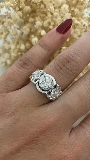 Sadekar Ali Usta Yapımı Agop Usta Mıhlamalı Artdeco Tamamı El İşçiliği Olup Birden Fazla Sanatçının Çalıştığı Vintage Tasarım Pırlanta Taşlı Özel Rast Serisi Tektaş Yüzük Ölçü: 15
