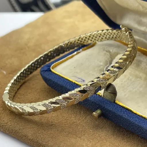 Başak Model Kelepçe