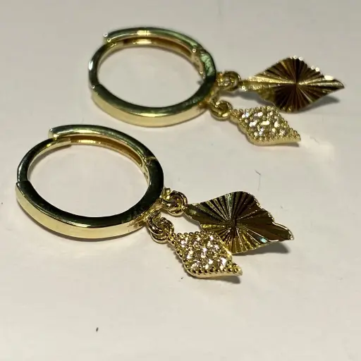 Sallantılı Halka Küpe 