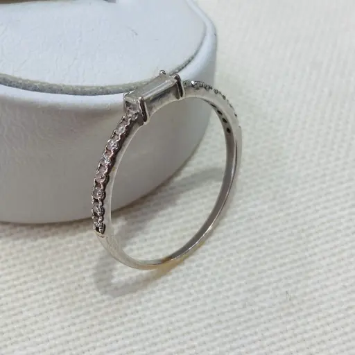 Baget Pırlanta Taşlı Minimal Yüzük