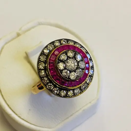 Vintage Tasarım Kalibre Yakut ve Pırlanta Taşlı Oval Yüzük 