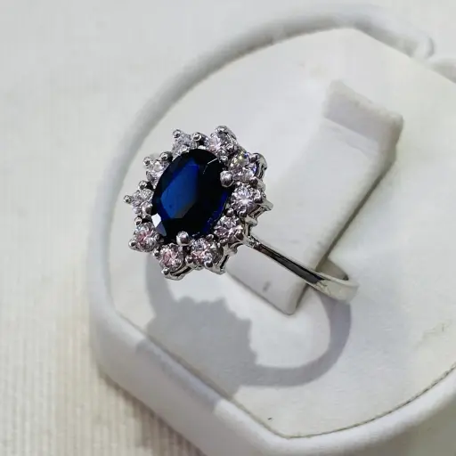 Oval Safir ve Pırlanta Taşlı Platin Modeli Anturaj Yüzük