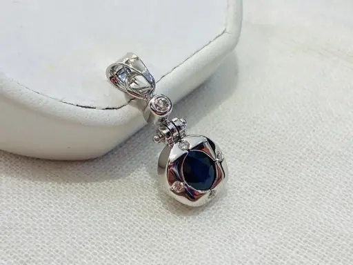 Pırlanta ve Safir Taşlı Minimal Kolye Ucu