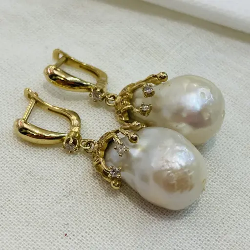 İncili ve Pırlanta Taşlı El İşi Küpe