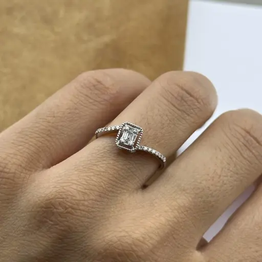 Blue Diamond Marka 2.el Pırlanta Taşlı Yüzük