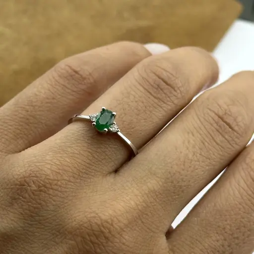 Blue Diamond Marka 2.el Pırlanta ve Emerald-Natural Taşlı Yüzük