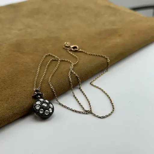 Blue Diamond Marka 2. El Pırlanta Taşlı Kolye