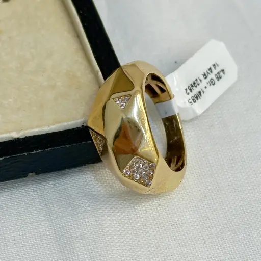 İkinci El Taşlı Geometrik İtalyan Model Yüzük