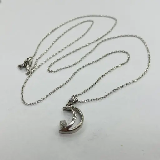 Pırlanta Taşlı Platin Modeli Ay Kolye 