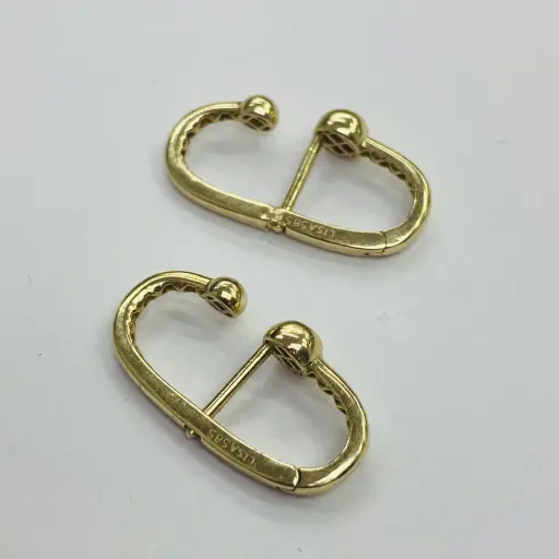 İtalyan Modeli Taşsız Küpe