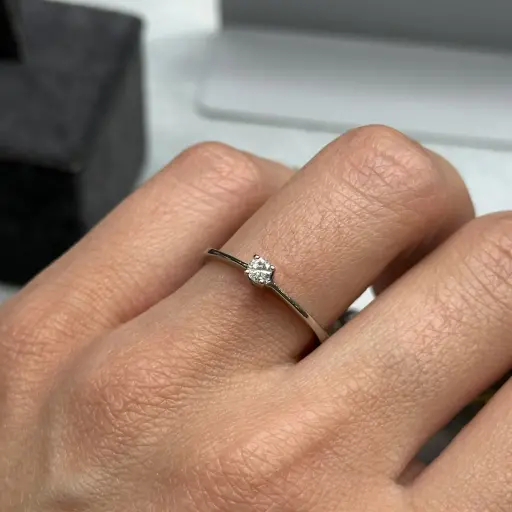 Vintage Tasarım Pırlanta Taşlı Tektaş Yüzük